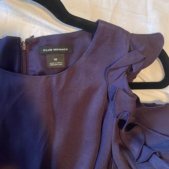 Club Monaco Theodora Ruffled Sleeves Dress in Plum - 00 - Picture 3 of 5